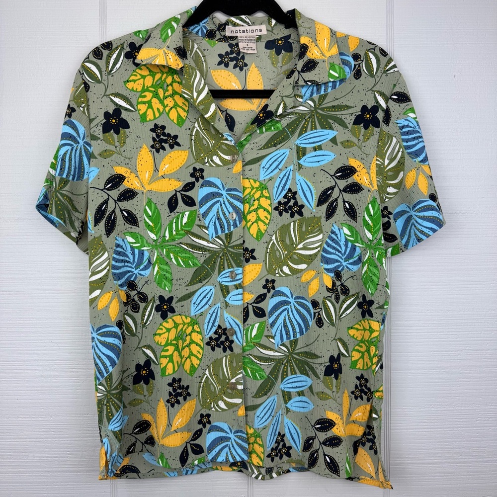 Notations Hawaiian Short Sleeve Button Up Top Green Multicolor Palm Leaf Floral